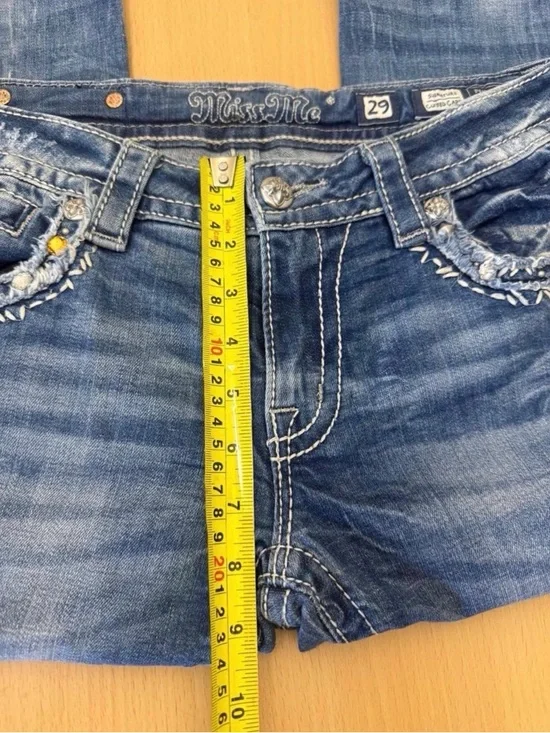 Miss Me Women's Embellished Blue Denim capris Jeans size 29 - Picture 5 of 6